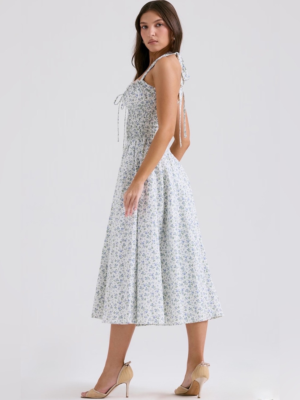 š©·Firm Priceš©·Adabella white bluebell print cotton halter sundress - Picture 6 of 16